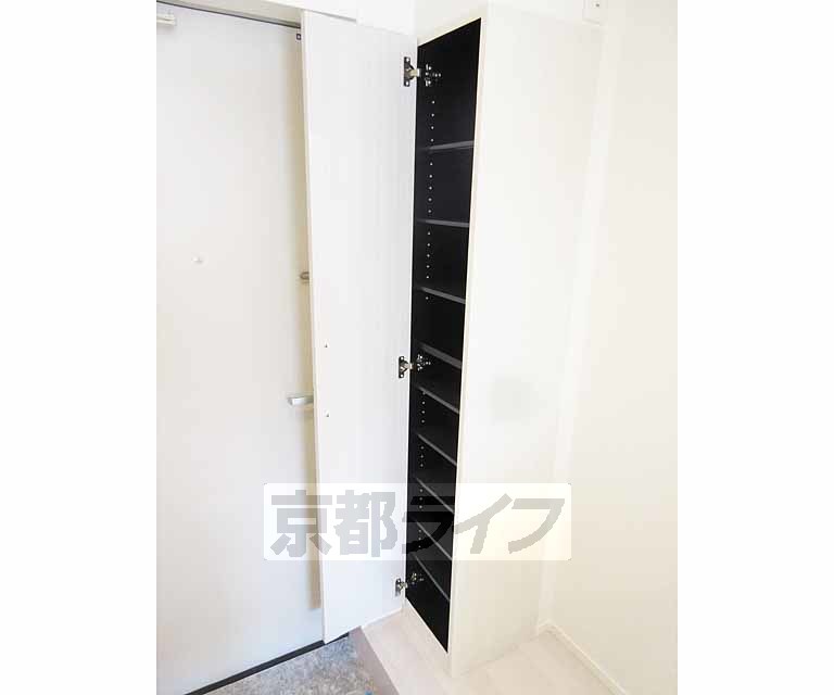 玄関　シューボックス完備