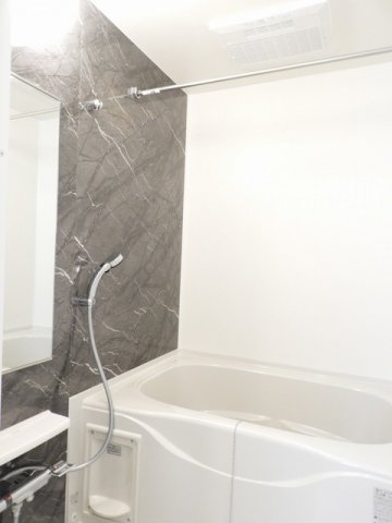 バス・シャワールーム　お風呂です