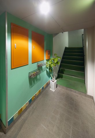 エントランス　明るいエントランス