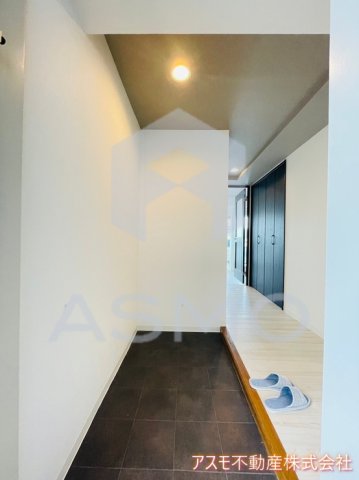 玄関　同マンション別部屋　参考写真