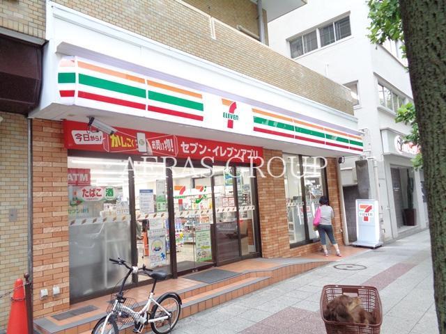 コンビニ　セブンイレブン横浜長者町店（コンビニ）まで536m