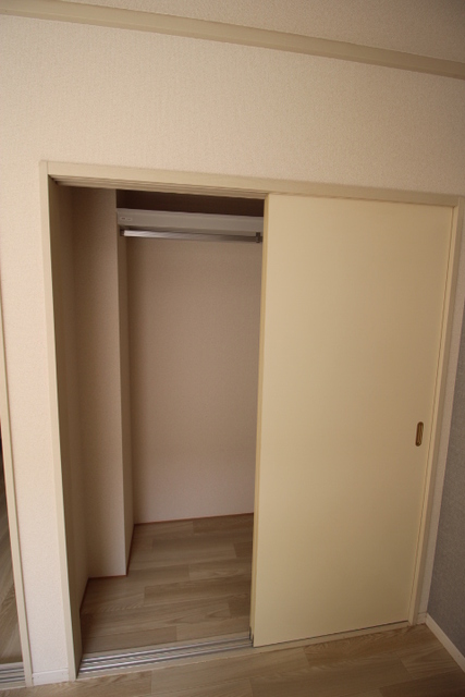 収納　奥行きのあるクローゼット