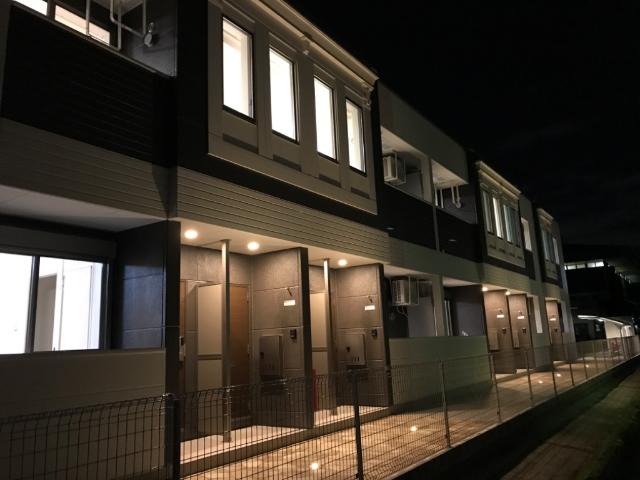建物外観　外観写真（夜）