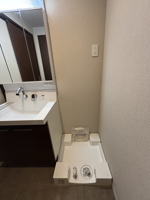 収納　※建築途中の写真です廊下収納