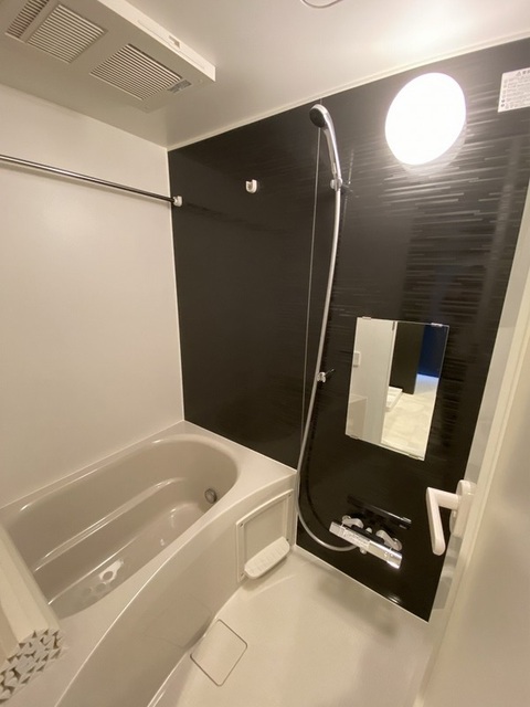 バス・シャワールーム　バスルーム