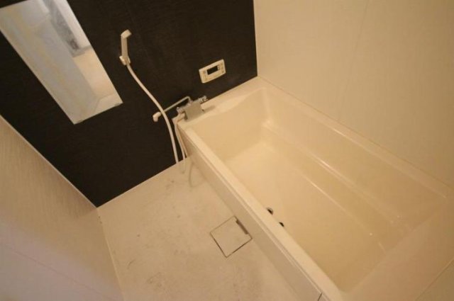 バス・シャワールーム　同物件別部屋です。