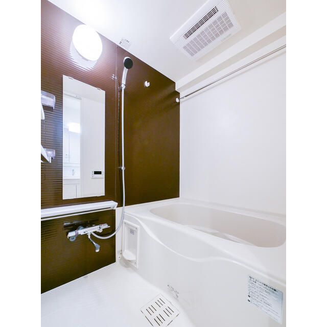 バス・シャワールーム　お風呂で日々の疲れを落としましょう