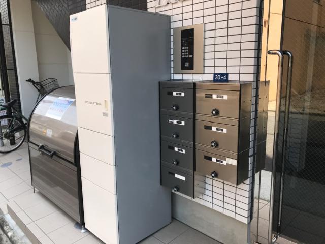 エントランス　外観写真（昼）