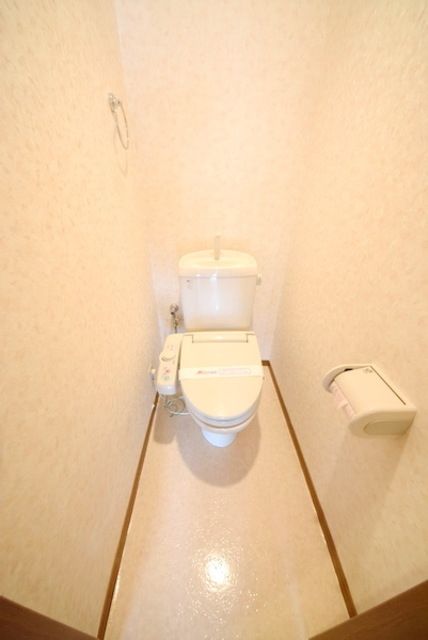 トイレ　★シャワートイレ★