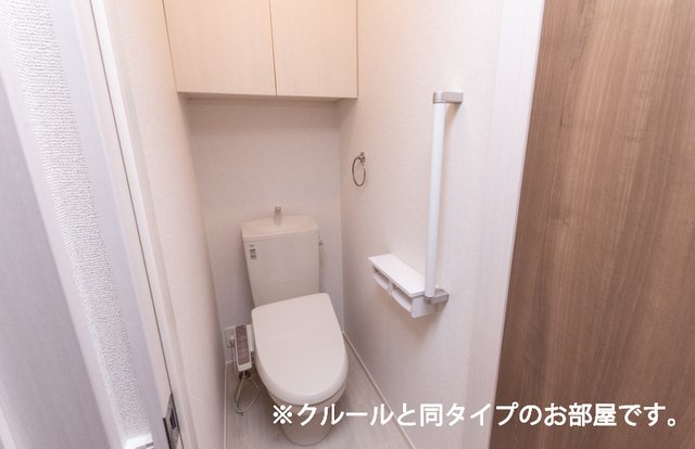 トイレ　落ち着いたトイレです
