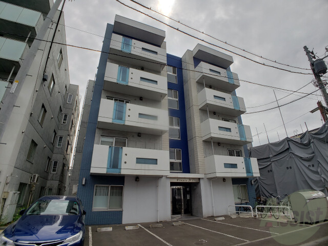 建物外観　札幌市中央区北１条東「ヴィヴァーチェＮ１」