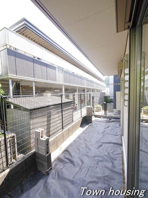 バルコニー　同シリーズ