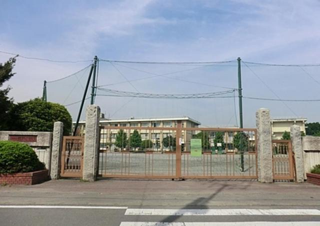 小学校　川崎市立登戸小学校（小学校）まで2221m