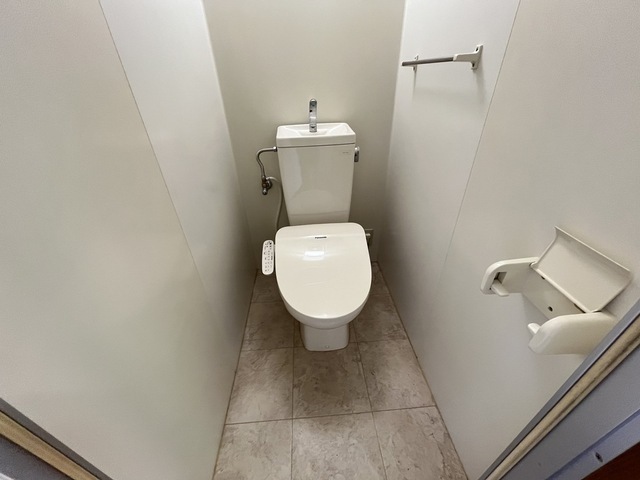 トイレ　別号室の写真