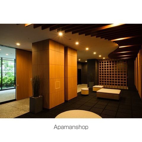 ロビー　ロビー