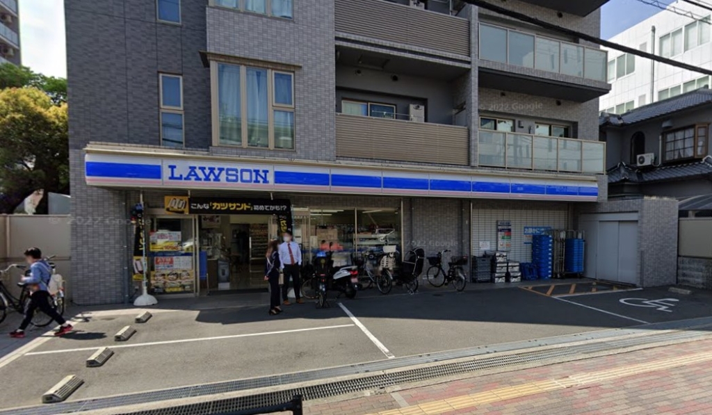 コンビニ　ローソン 吹田豊津中学校前店（コンビニ）まで381m