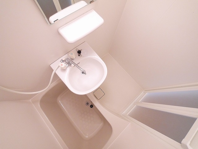 バス・シャワールーム　日々の暮らしに欠かせないお風呂です