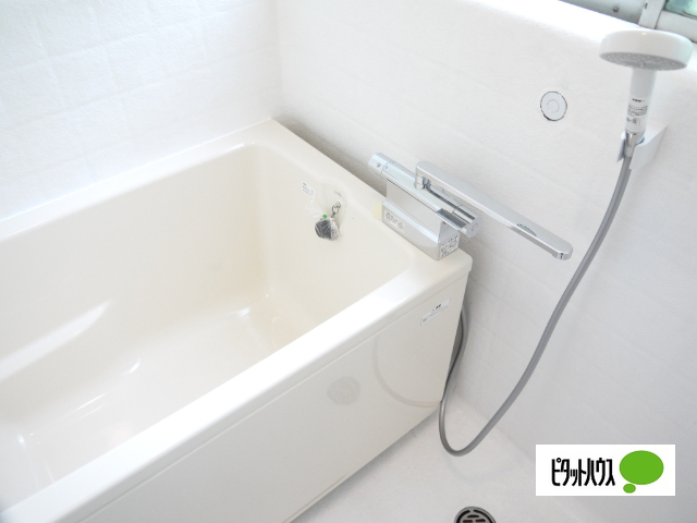 バス・シャワールーム　バスルーム