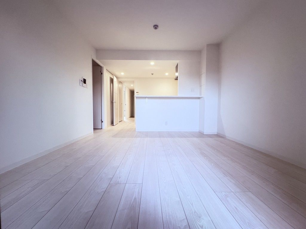 居室・リビング　エントランス