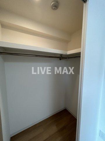 収納　ウォークインクローゼット