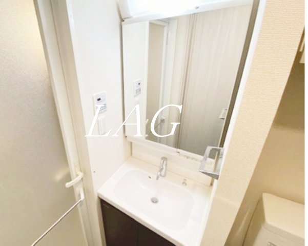 洗面設備　洗面台です。