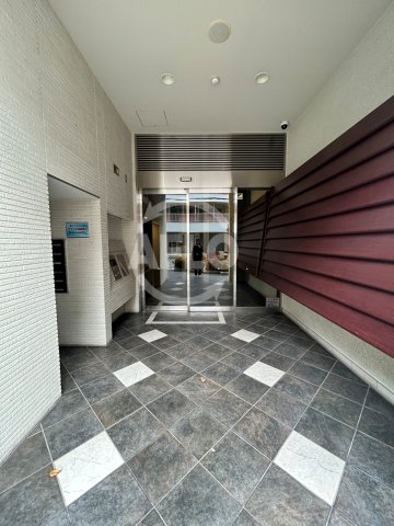 エントランス　リベール谷町　エントランス