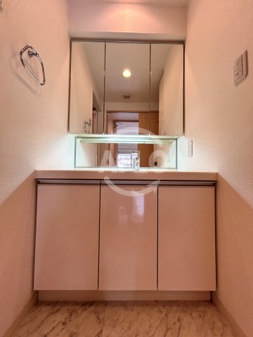 洗面設備　リベール谷町　独立洗面台