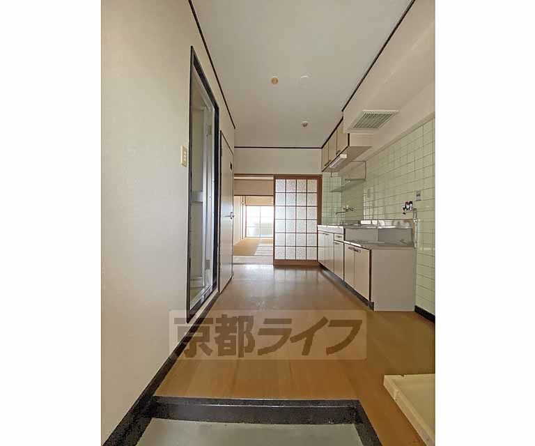 その他部屋・スペース　玄関から見たところです。