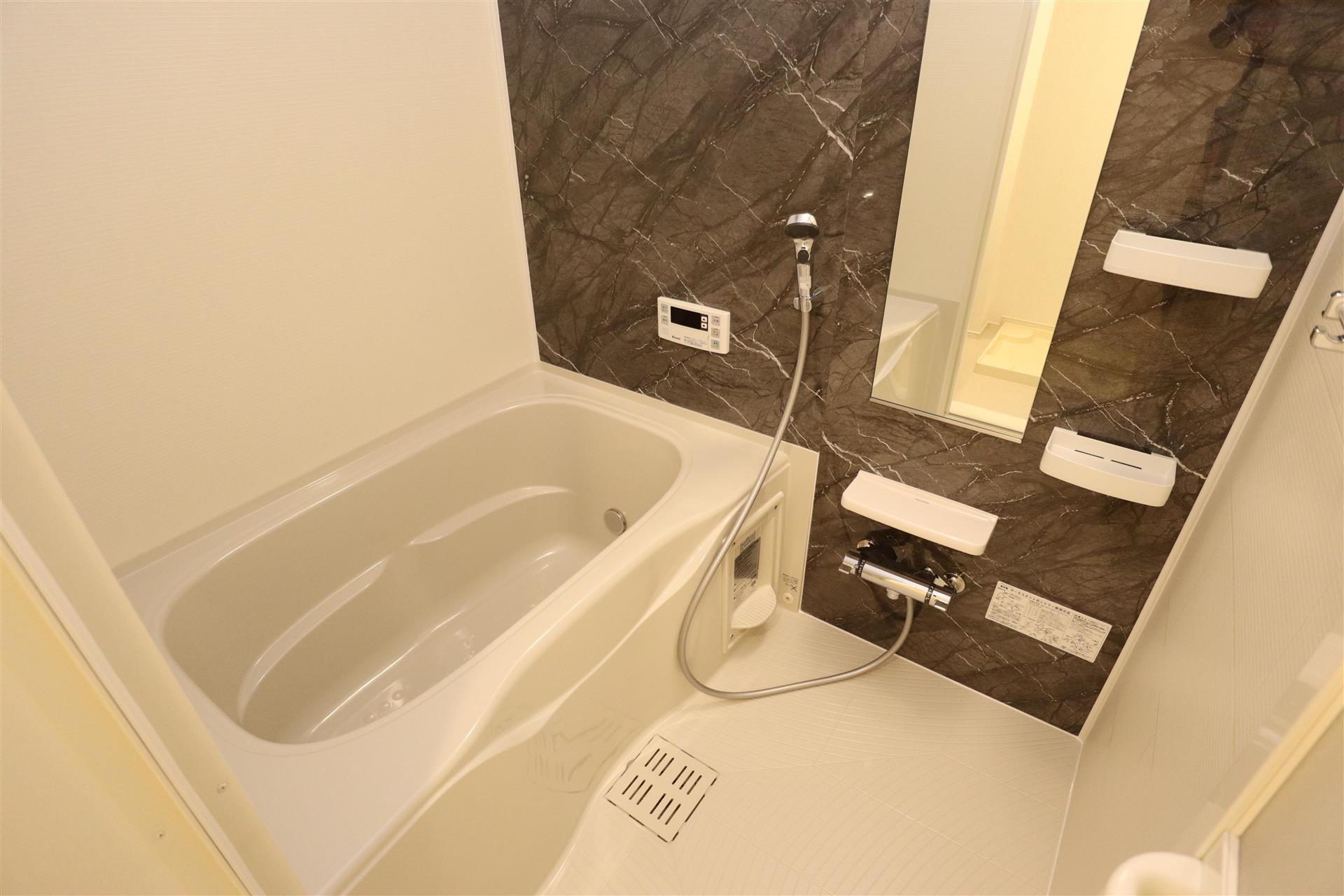 バス・シャワールーム　ユニットバス 追い焚き 浴室乾燥機