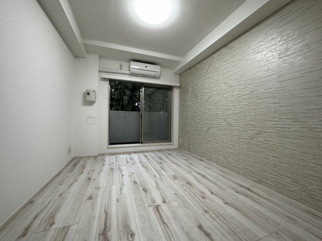 居室・リビング　こちらのリビングで趣味の時間をお楽しみください