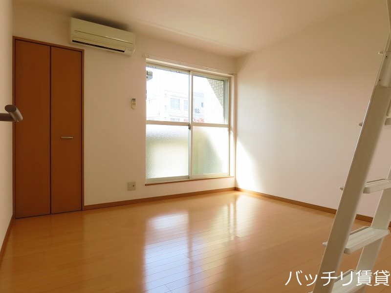 バルコニー　類似写真使用のため、現状優先。