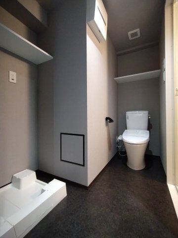 トイレ　嬉しい温水洗浄便座♪