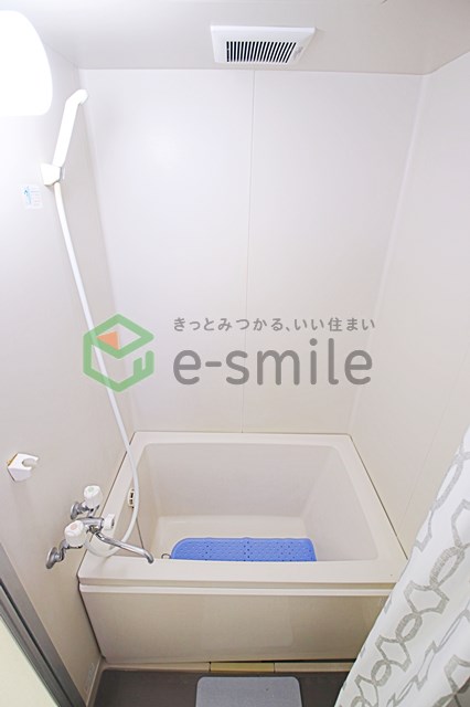 バス・シャワールーム　日々の疲れを癒すお風呂付です