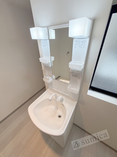 洗面設備　洗面脱衣所付き！独立洗面台が便利です♪♪