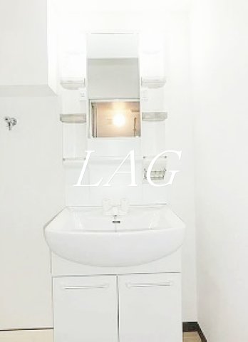 洗面設備　独立洗面台です。