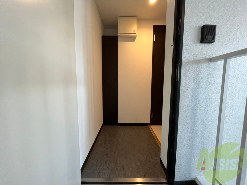 玄関　玄関からの様子を撮影してみました。動線になります。