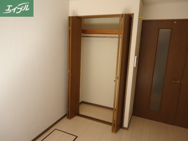 収納　洋室クローゼット