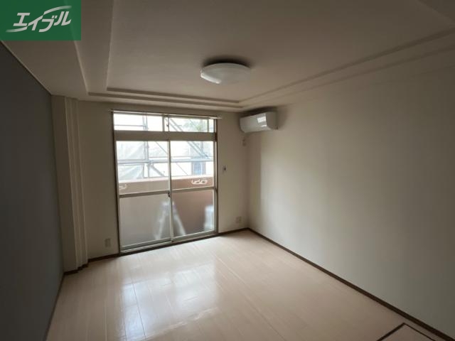 居室・リビング　寝室