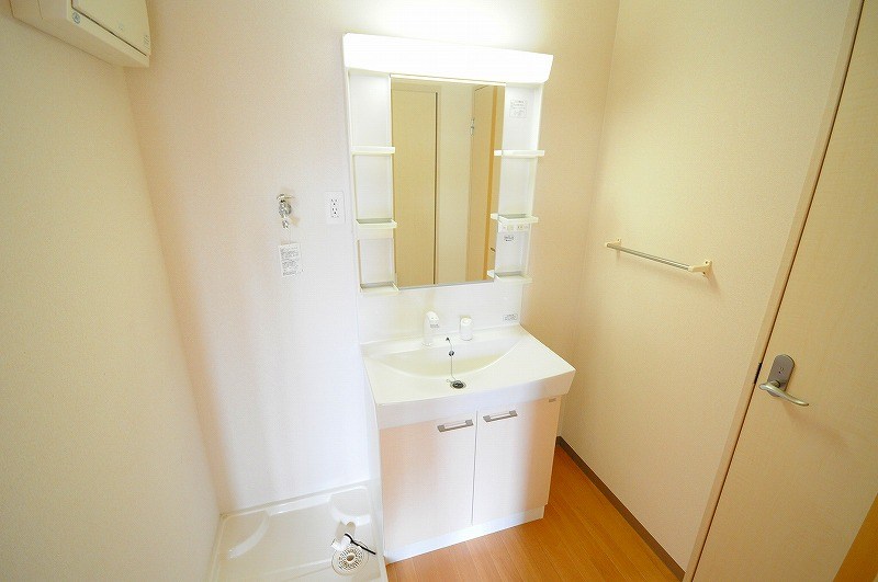 洗面設備　★洗面脱衣所/シャワー付き洗面台★