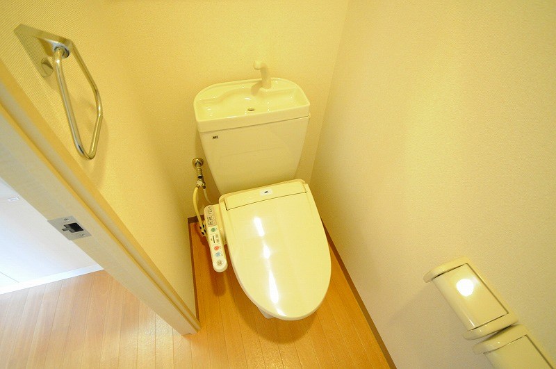 トイレ　★温水洗浄便座トイレ★