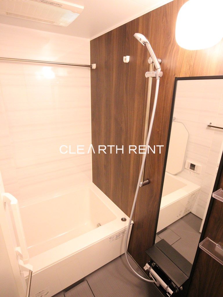 バス・シャワールーム　☆追い炊き機能付きオートバス・浴室乾燥機・浴室暖房☆