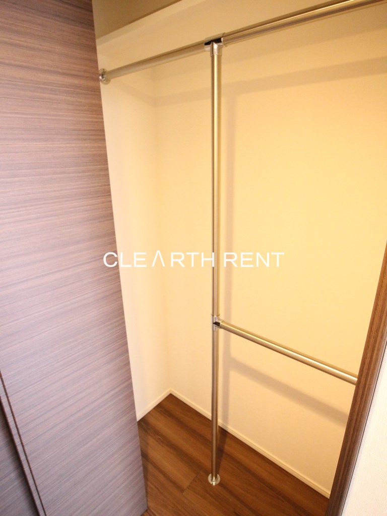 収納　☆ハンガーパイプ付きクローゼット☆