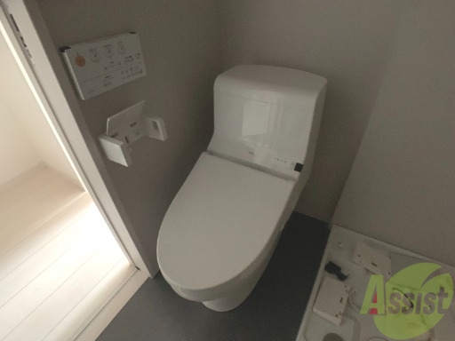 トイレ　トイレはウォシュレット機能付き。シャワートイレは日本の宝。