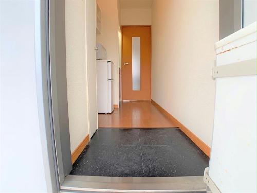 玄関　設備・仕様は号室により異なる為、現況を優先致します。