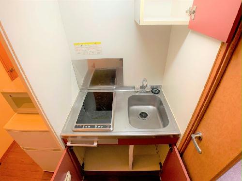 キッチン　設備・仕様は号室により異なる為、現況を優先致します。