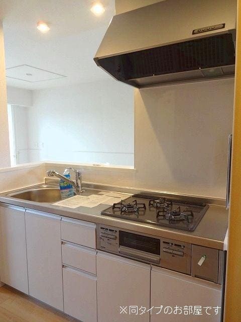 キッチン　写真は類似画像になります。