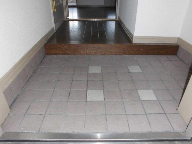 玄関　ボンアデール壱番館