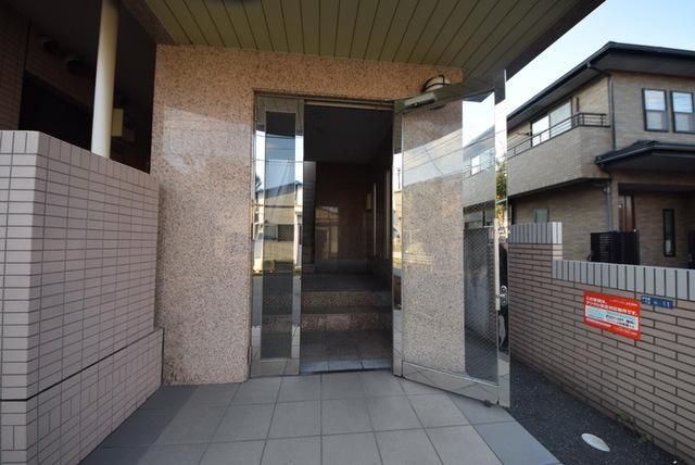 エントランス　高級感のあるエントランス