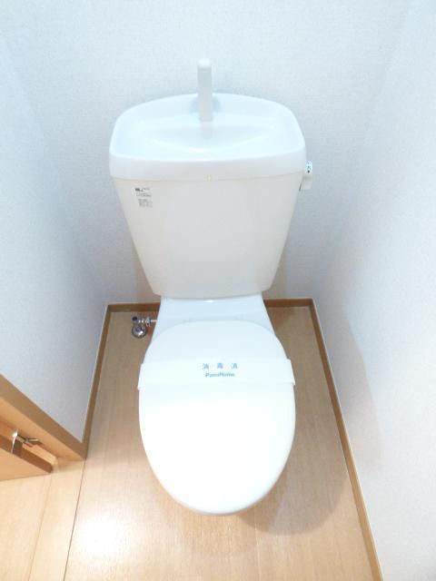 トイレ　別号室参考写真