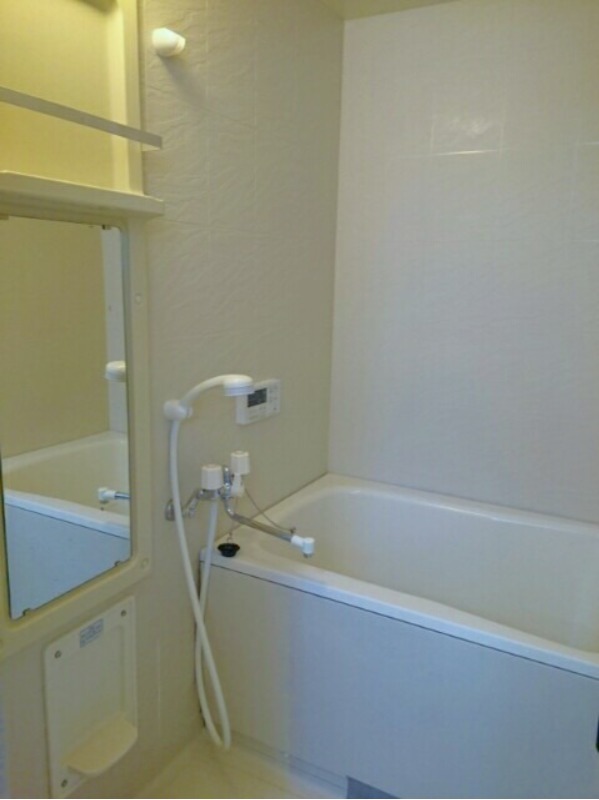 バス・シャワールーム　図面と現状に相違がある場合には現状を優先